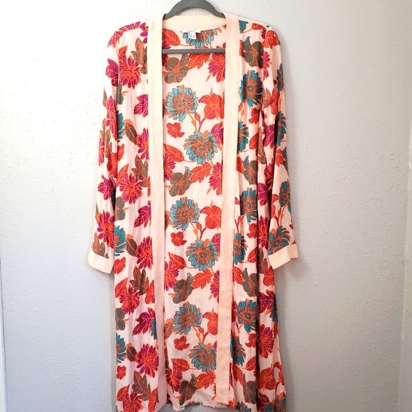 Forever 21 Floral spring long coverall shawl robe. Size small. - Picture 1 of 5